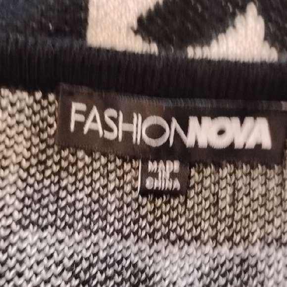 Fashion Nova Black & White Mini Halter Sweater Dress, Size: S - Picture 5 of 9